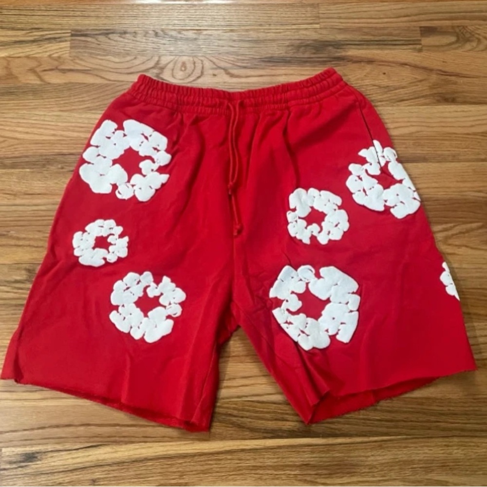 Red Floral Men's Flat Front Shorts